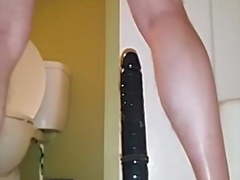 What hubby does when the pizza boy is here