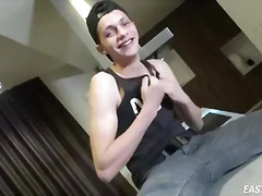 Straight Boy Gets Great Handjob